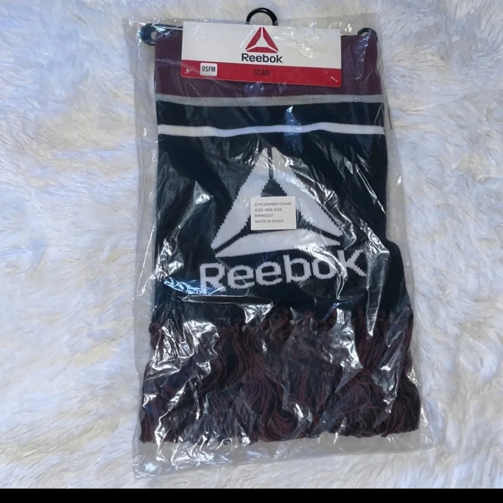 Reebok Fringe Scarf Unisex